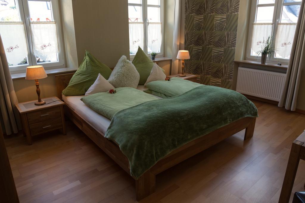 Dooscht Gaestehaus Reichshof Kröv エクステリア 写真